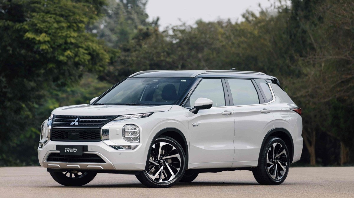 Mitsubishi Outlander PHEV 2026