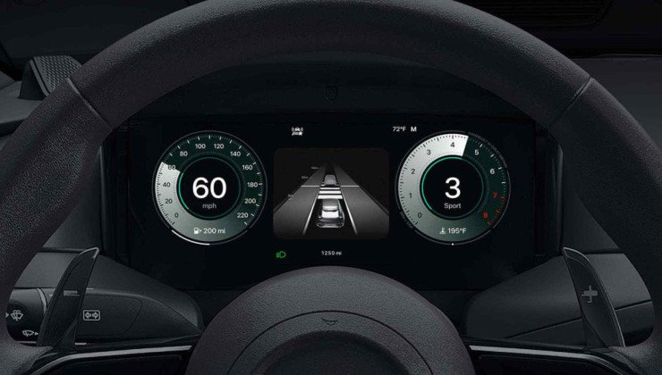 Tela do CarPlay Ultra mostrando sistema piloto automático adaptativo em funcionamento