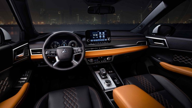 Mitsubishi Outlander PHEV 2026
