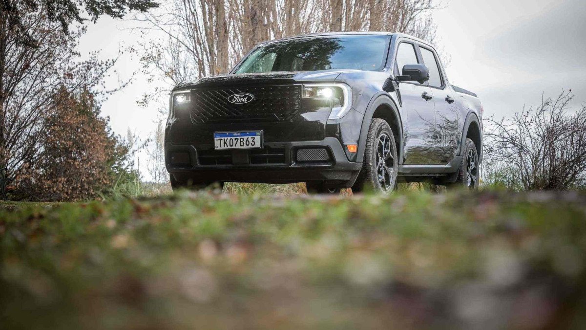 Ford Maverick Lariat Black vista de frente