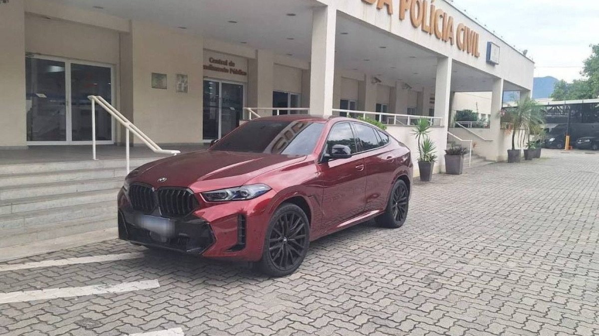 BMW X6 do MC Poze foi apreendida pela Polícia Civil do Rio de Janeiro 