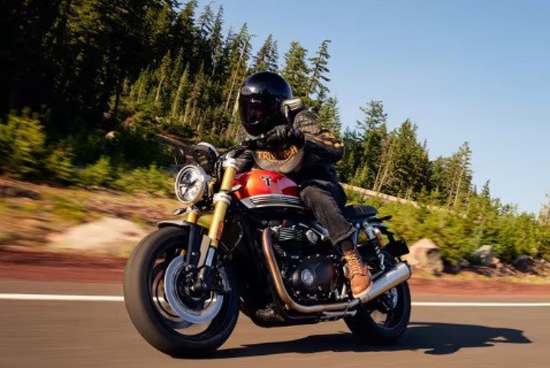 Speed Twin 