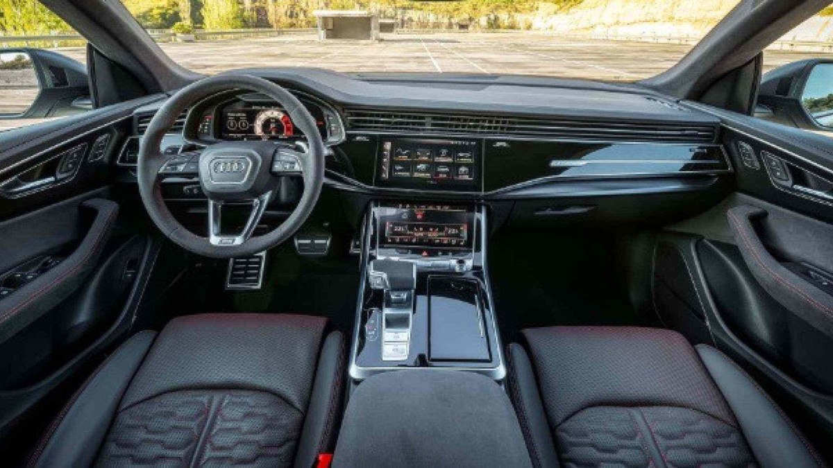 Audi RS Q8 Performance é luxuoso 