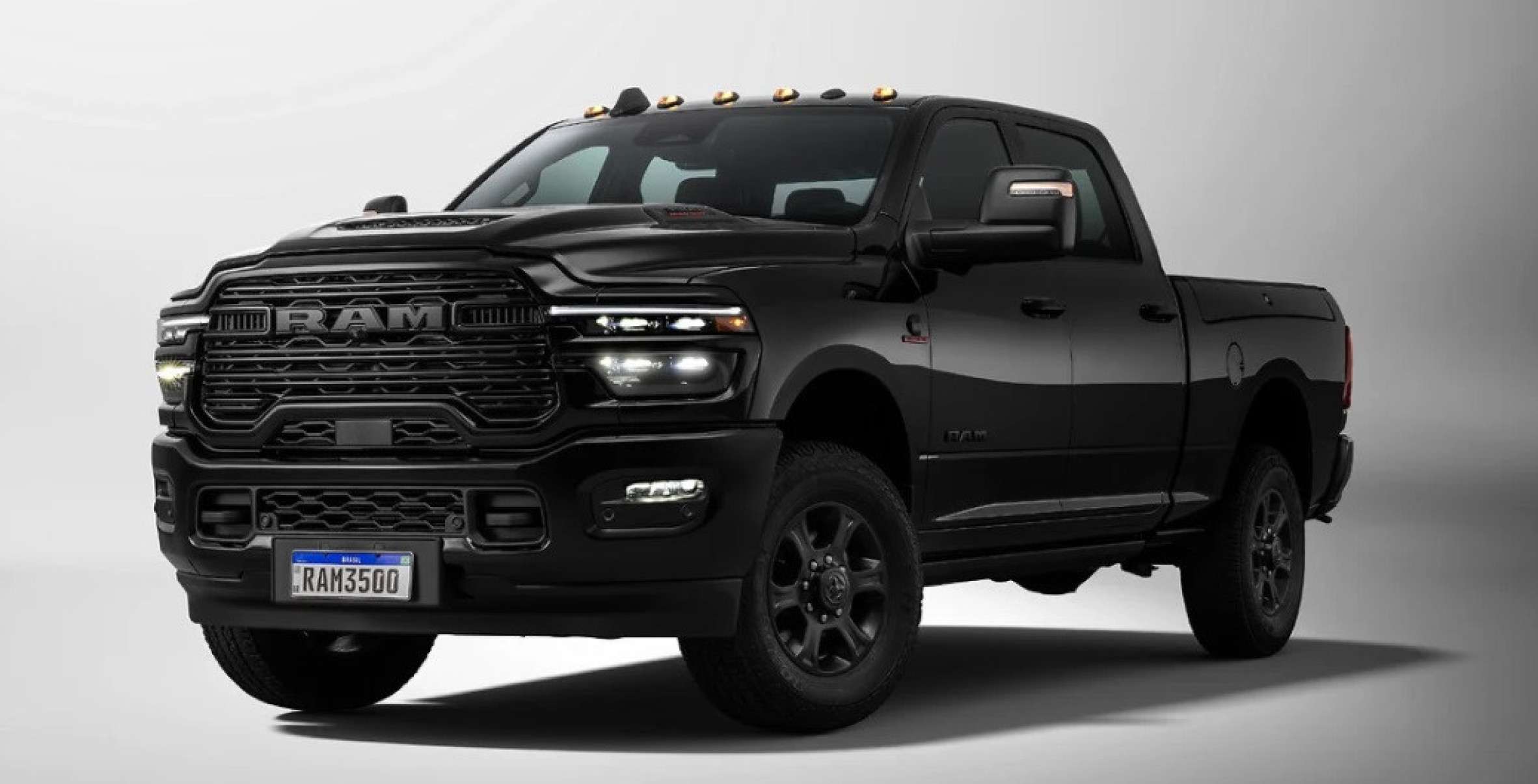Nova RAM 3500 é revelada com visual renovado e mais potente