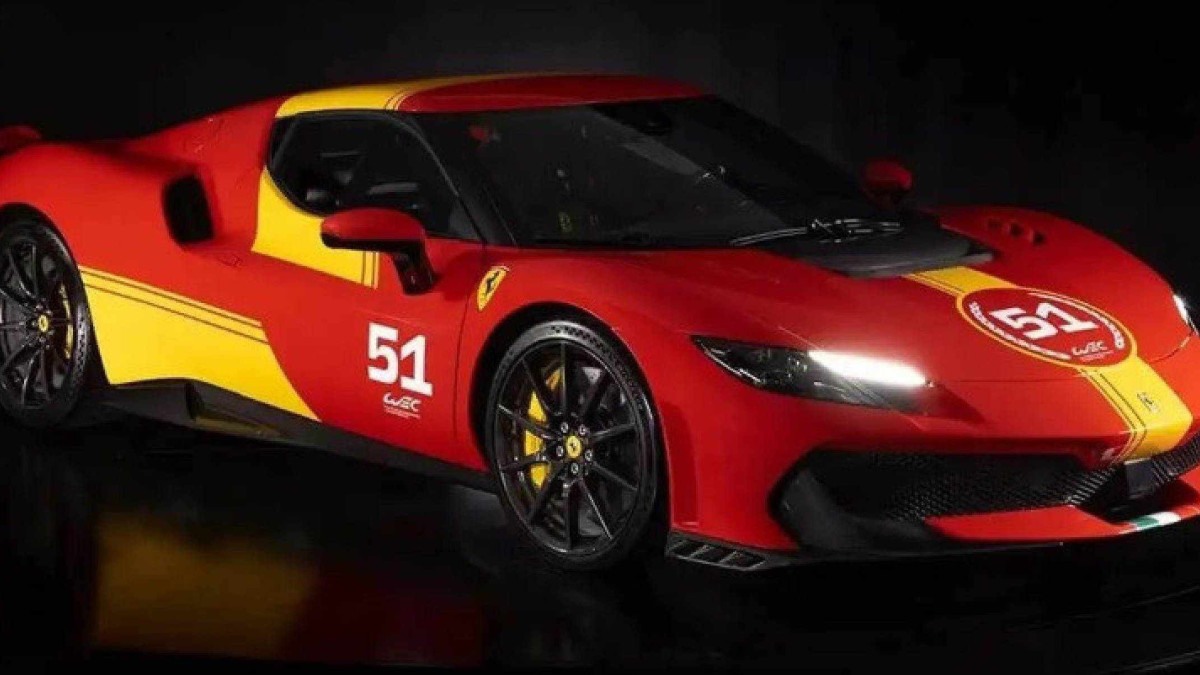 Piloti Ferrari é pintado nas cores vermelho e amarelo