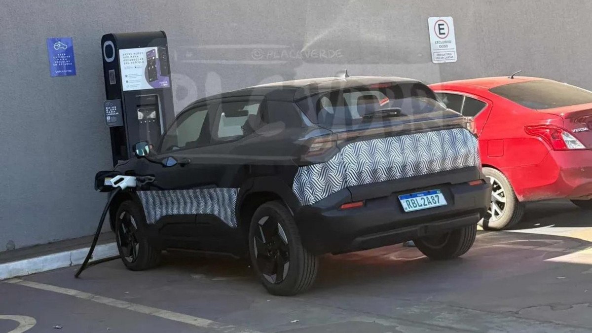 Suzuki eVitara flagrado em testes em GoiÃ¡s