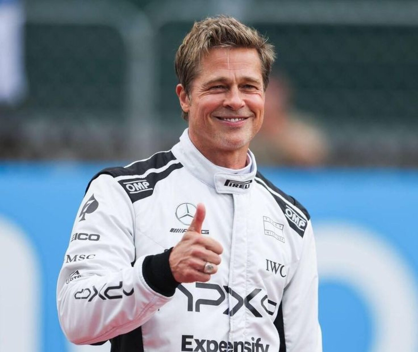  Brad Pitt piloto