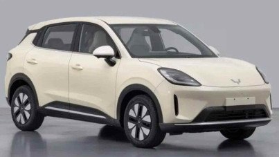 GM exibe carro elétrico barato para competir com BYD Dolphin