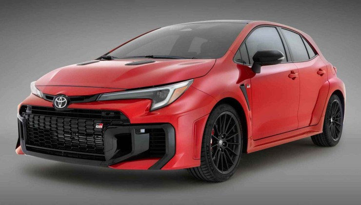O Toyota GR Corolla traz câmbio manual de 6 marchas