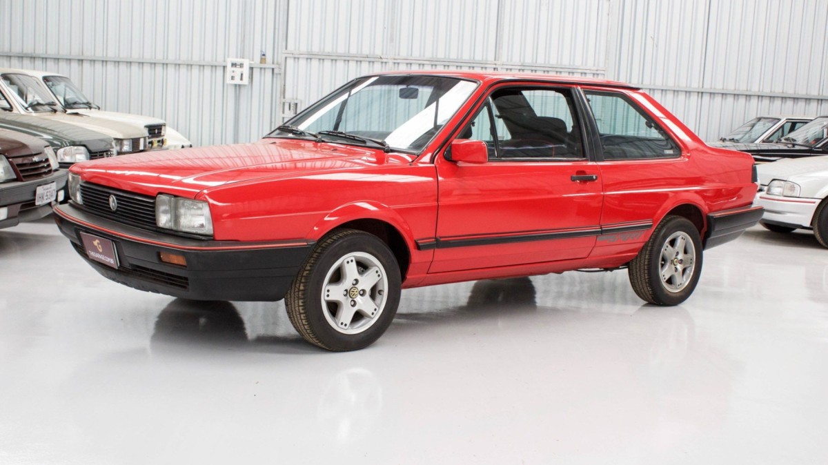 VW Santana ícone de luxo na década de 90    
