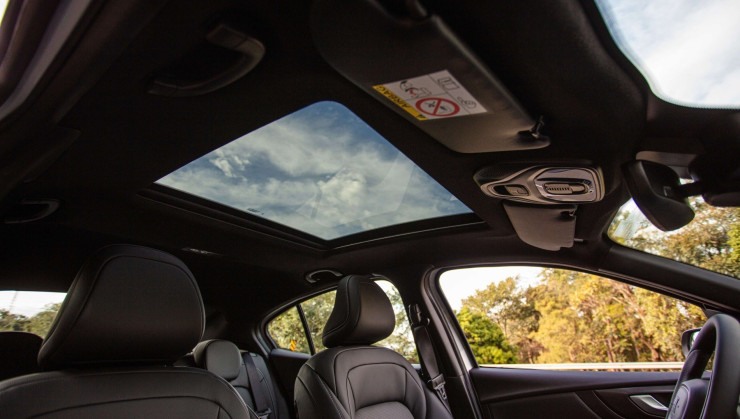 Novo teto solar panorâmico é item opcional -  (crédito:  Fiat/Pedro Brito)