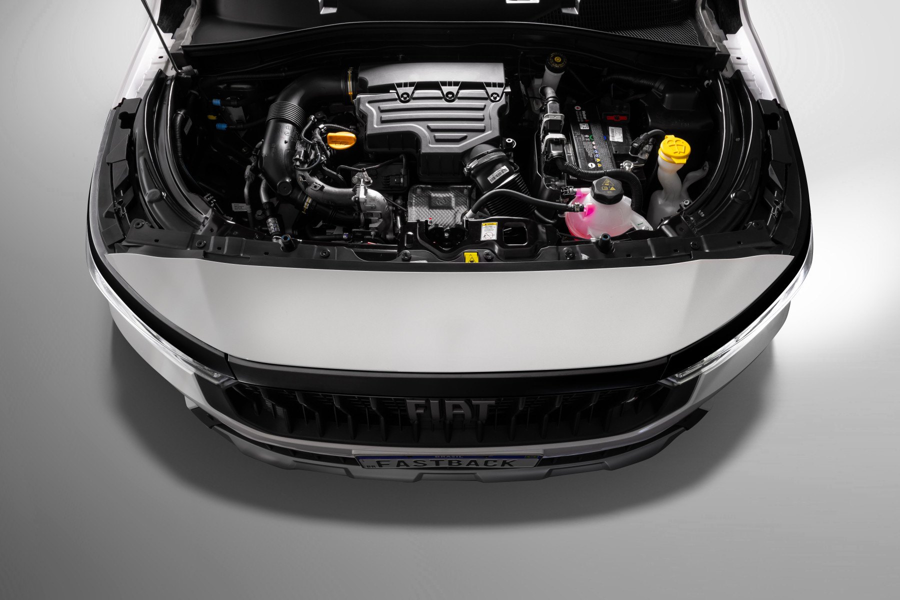 Motor 1.0 turbo três cilindros com sistema híbrido leve