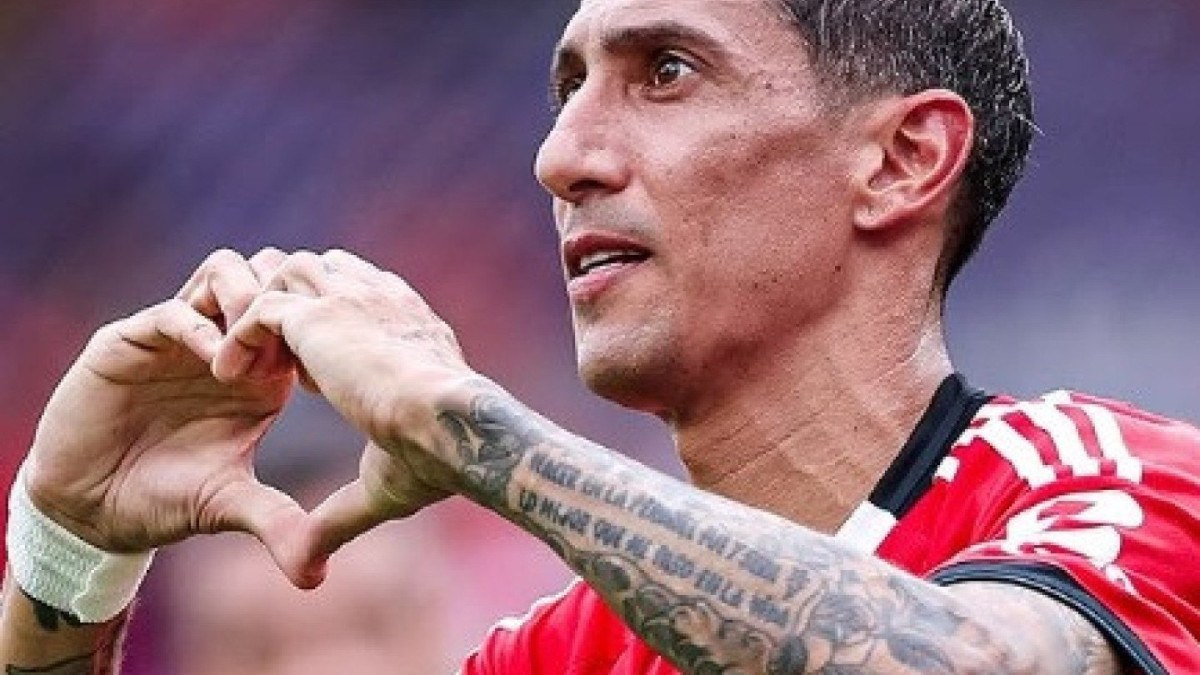 Ángel Di María, do Benfica, celebra gol marcado na Copa do Mundo de Clubes 