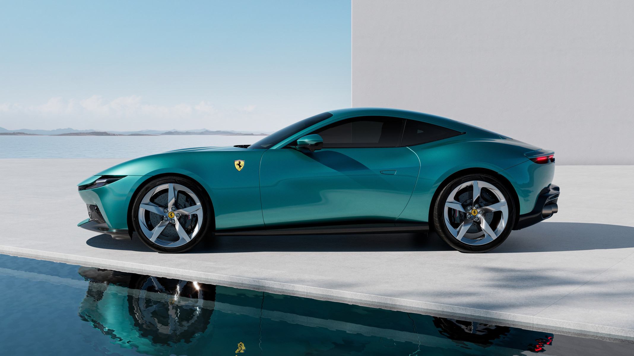 Ferrari Amalfi estreia como sucessora da Roma e mantém o V8 biturbo