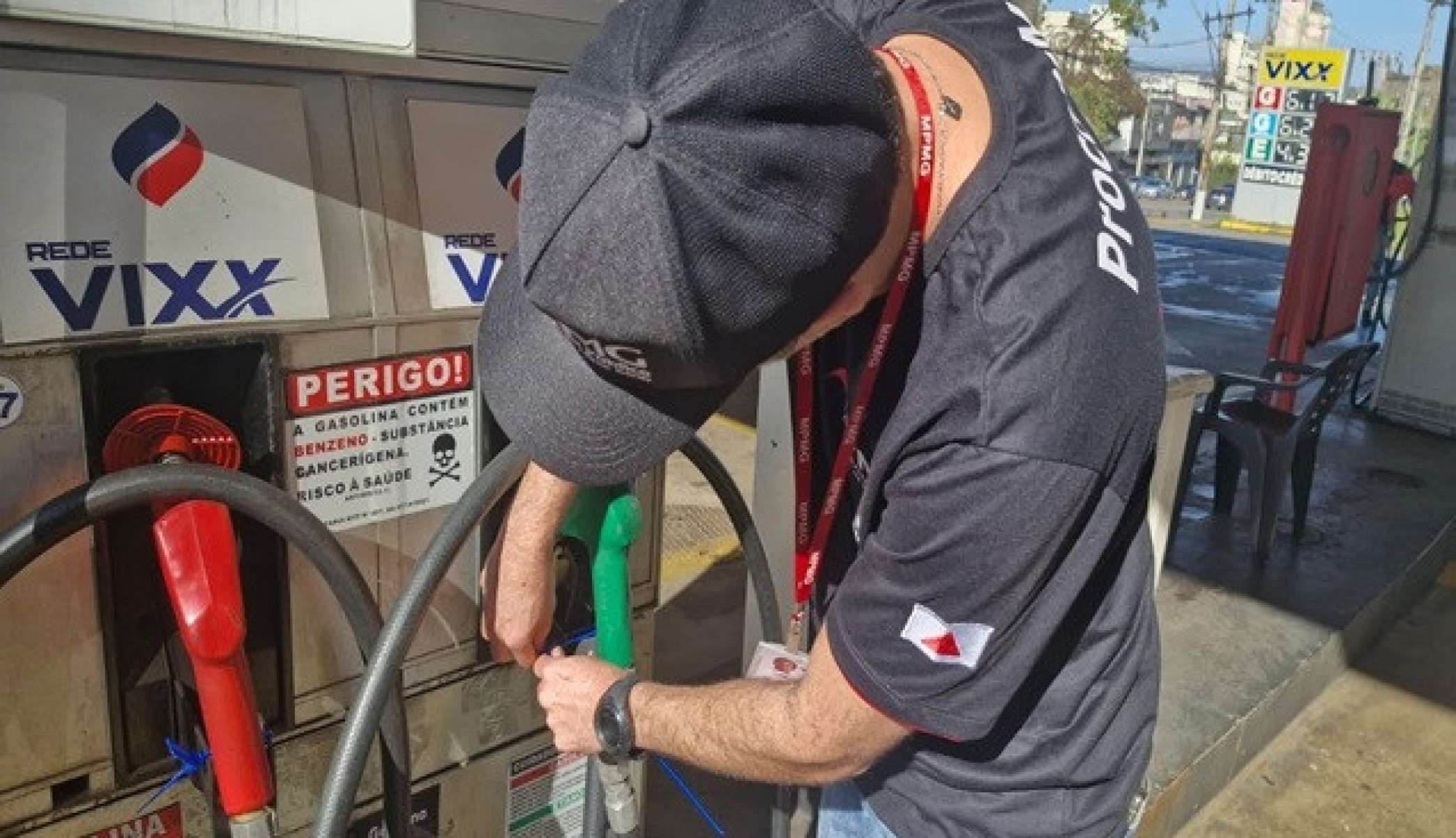 Procon interditou quatro postos em Belo Horizonte por venda de combustíveis adulterados 