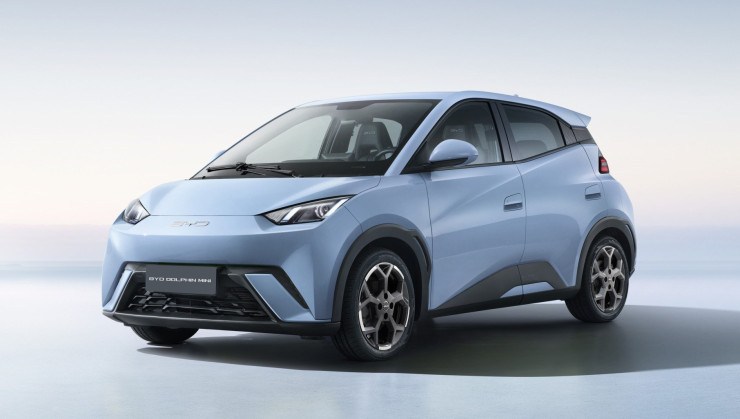 A nova cor do BYD Dolphin Mini é o Azul Glacial -  (crédito: BYD/Divulgação)