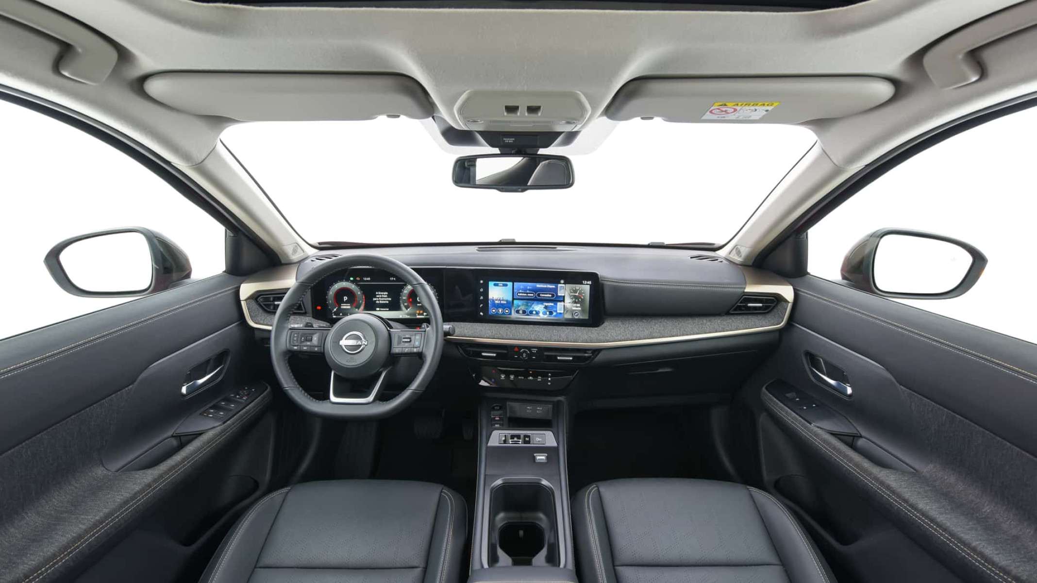 Interior Nissan Kicks Platinum