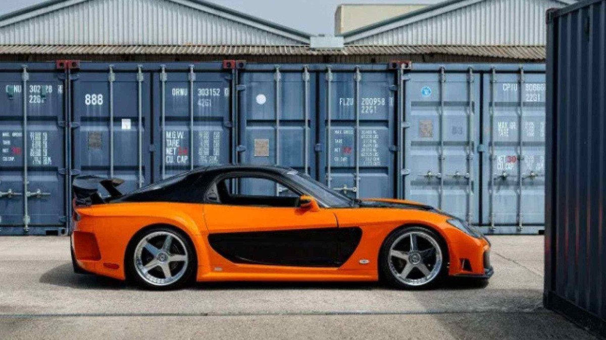 Mazda RX-7 utilizado em filme 