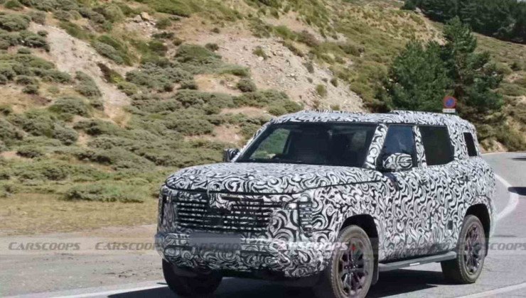 Nova geração do Mitsubishi Pajero -  (crédito: Reprodução/CarsCoops)