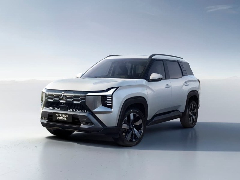 Mitsubishi Destinator