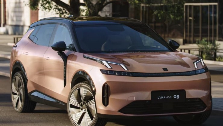 Lynk & Co 08 é o lançamento mais recente da marca na Europa e pode chegar ao Brasil -  (crédito: Divulgação)