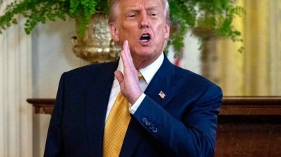  Empresas se preparam para os efeitos das tarifas do presidente Donald Trump -  (crédito: ANDREW CABALLERO-REYNOLDS/AFP)