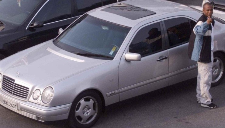 Edílson ia treinar de Mercedes no Corinthians, na virada do milênio