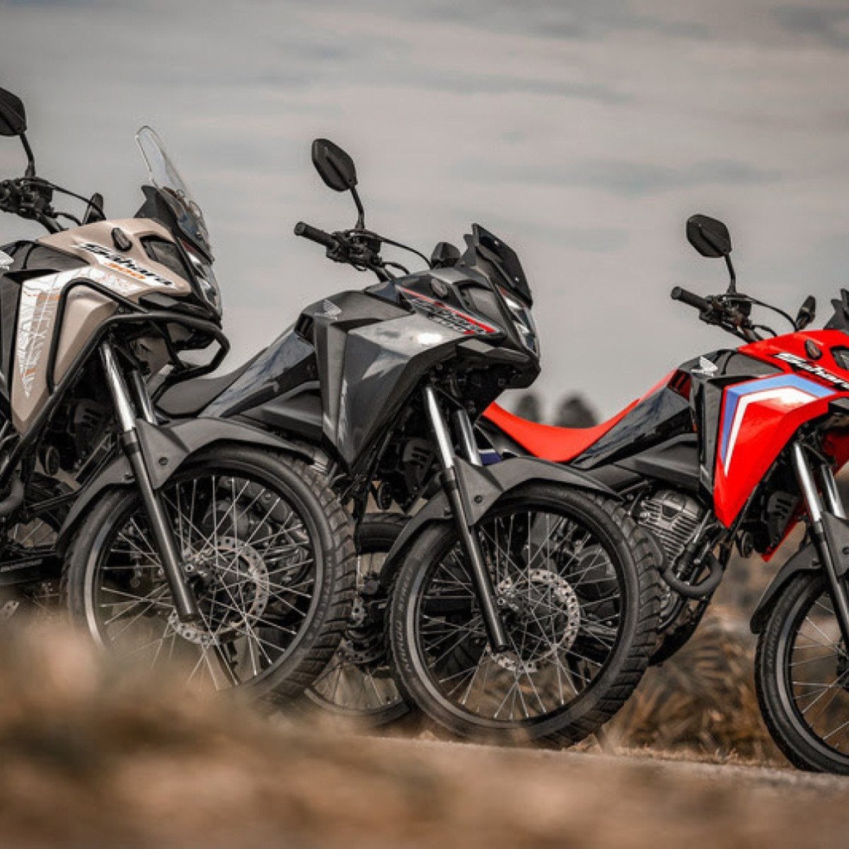 Sahara Honda XRE 300 Sahara ganha novas cores na linha 2026; veja preços