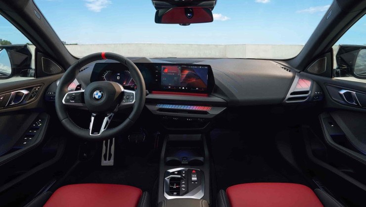 BMW M235