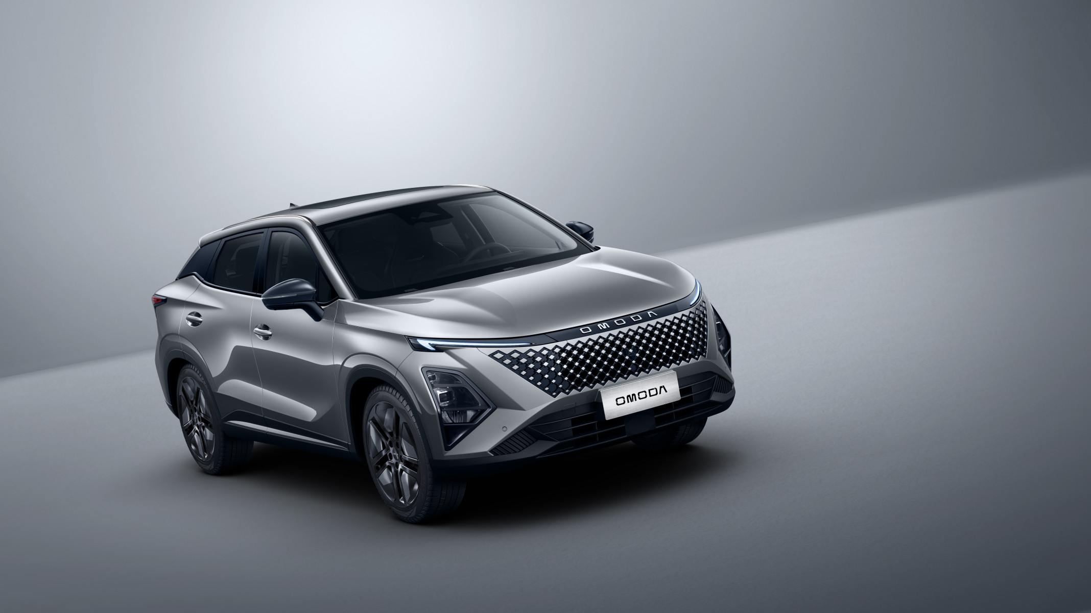 Omoda 7 PHEV promete entregar muita autonomia