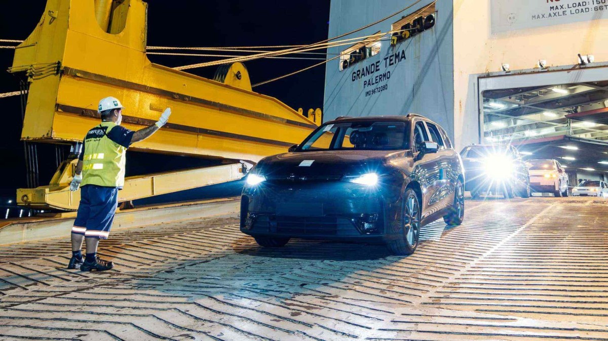 Chegada dos SUVs da Leapmotor no porto de Santos (SP)