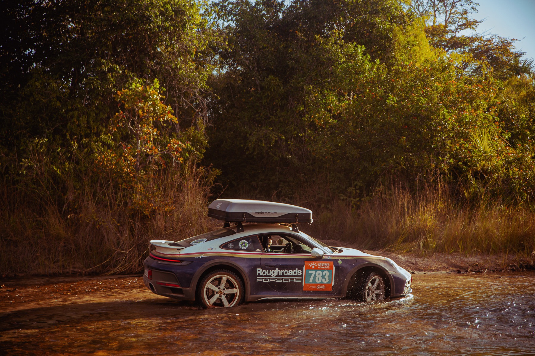 Porsche 911 Dakar participa do Rally dos Sertões e roda 7.440 km