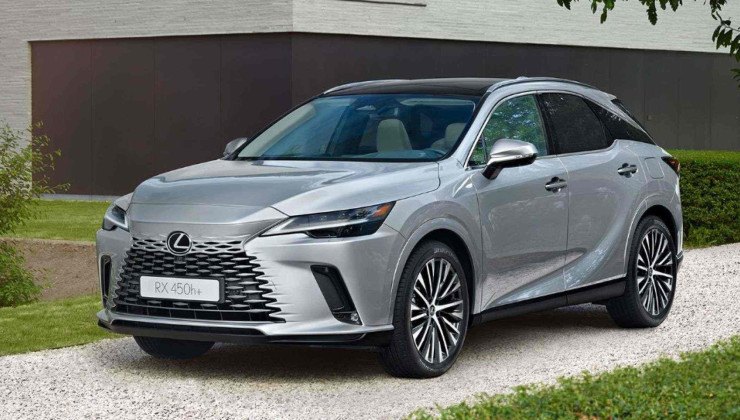 Lexus NX450h  Plug-in