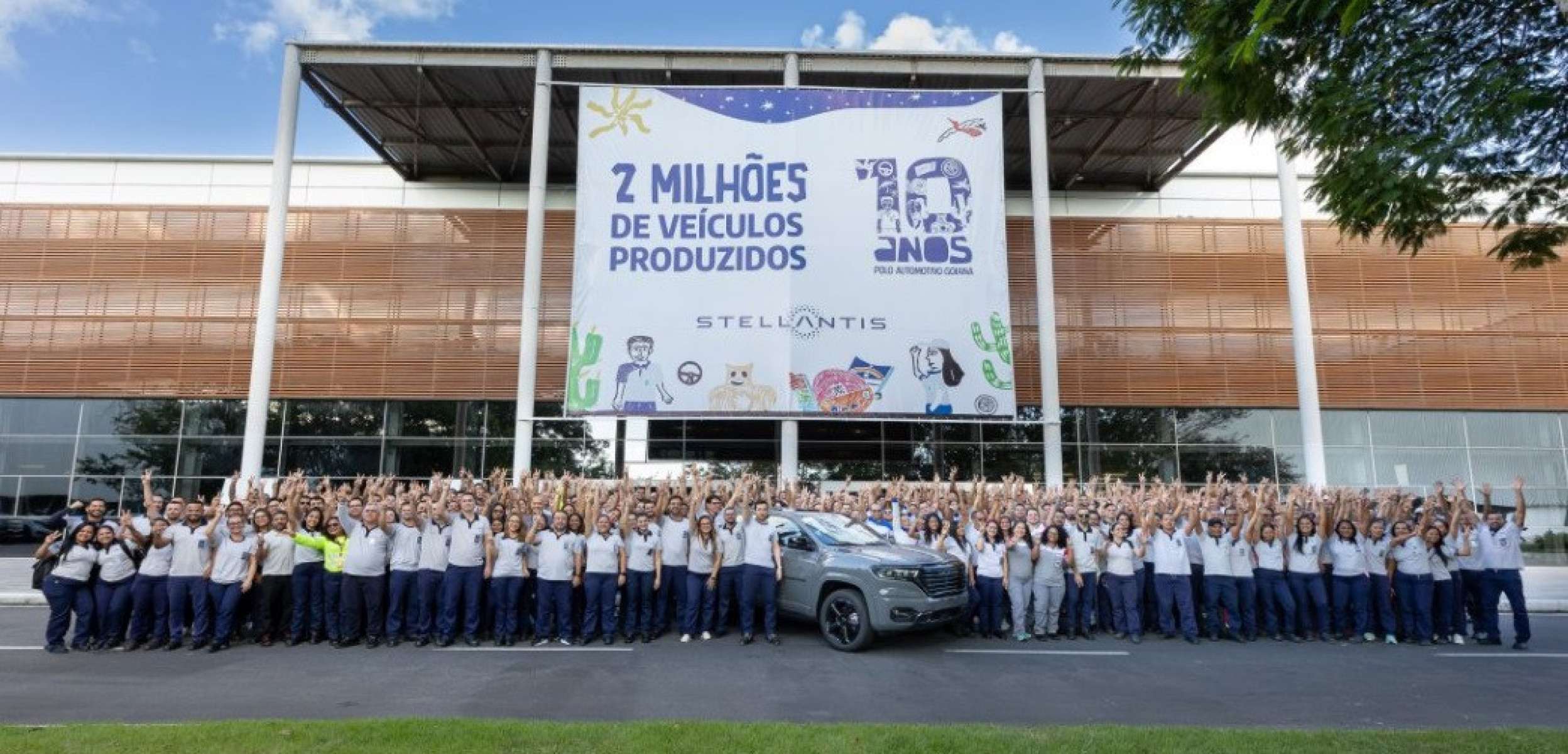 Stellantis celebra 2 milhões de carros produzidos em Goiana (PE)
