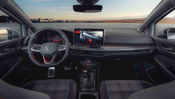 Interior do Volkswagen Golf GTI 2026 