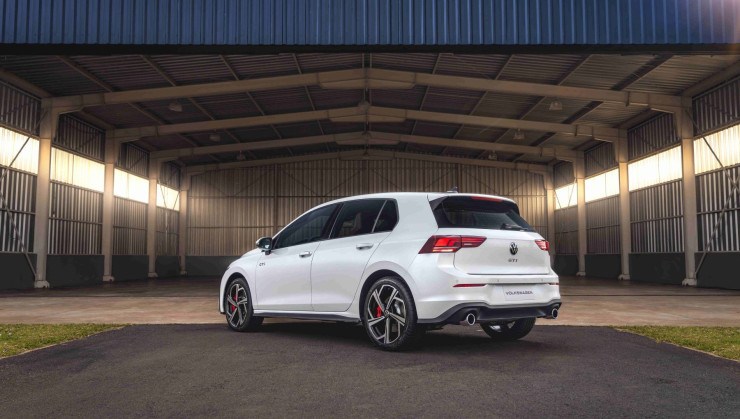 Volkswagen Golf GTI 2026 branco