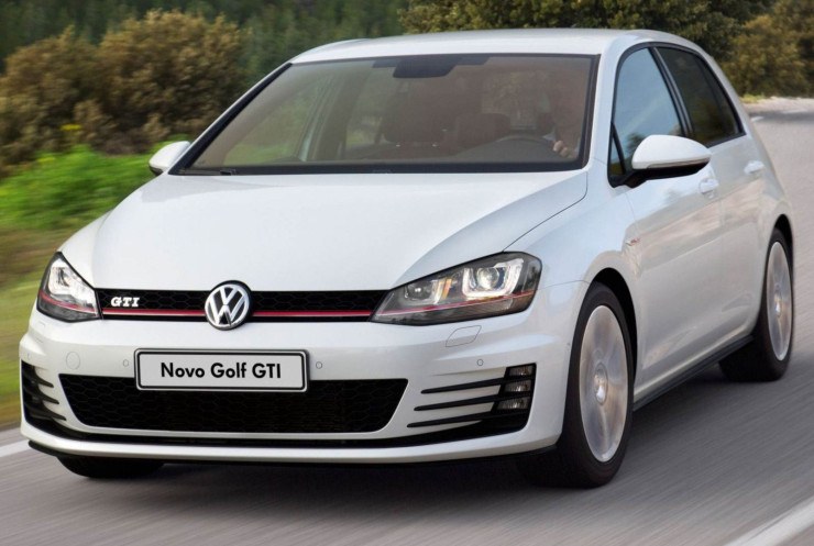 Golf GTI Mk7, que veio ao Brasil em 2014