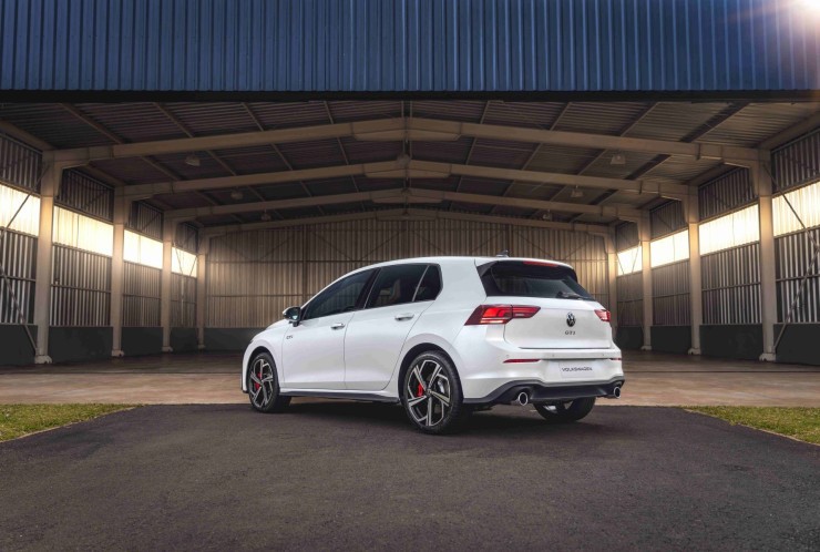 Volkswagen Golf GTI 2026 branco