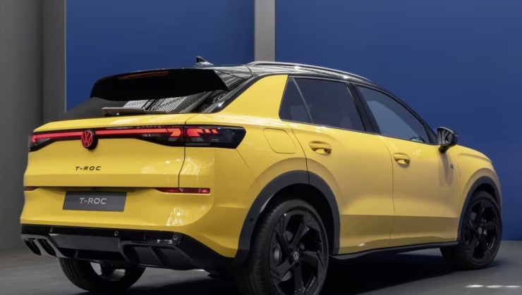Modelo foi lançado na versão R-Line, que possui roupagem esportiva