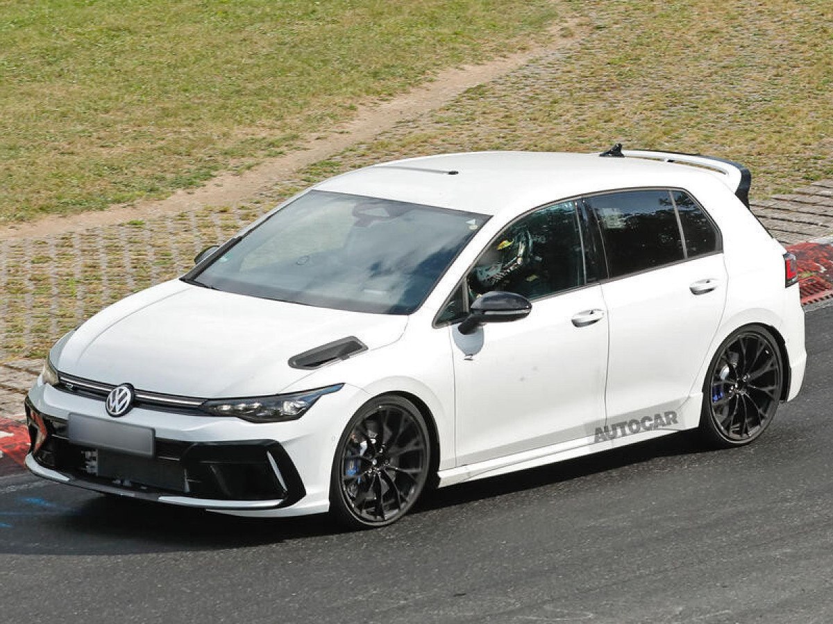 T-DEMAND VW Golf7 GTI R S3 audi ロールセンター 1_vw-golf-r-5cyl-camo-front-
