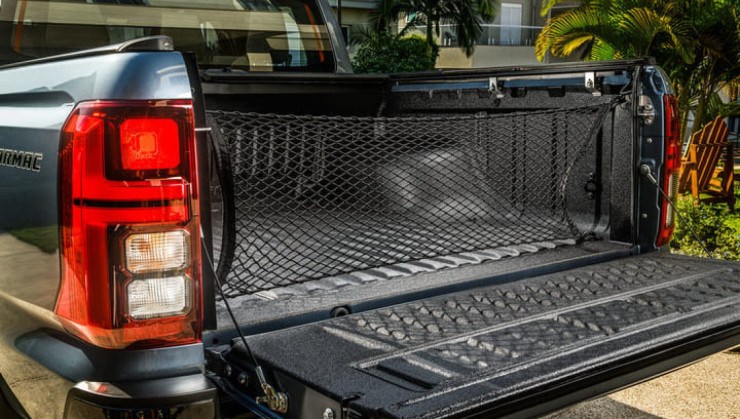 Mitsubishi Triton Tarmac traz rede multiuso para a caçamba