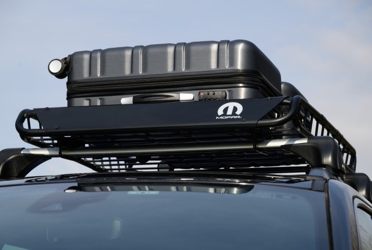 Rack de teto também está disponível para customização Jeep Comander 2026 com suporte de bicicleta para engate  Jeep Commander 2026