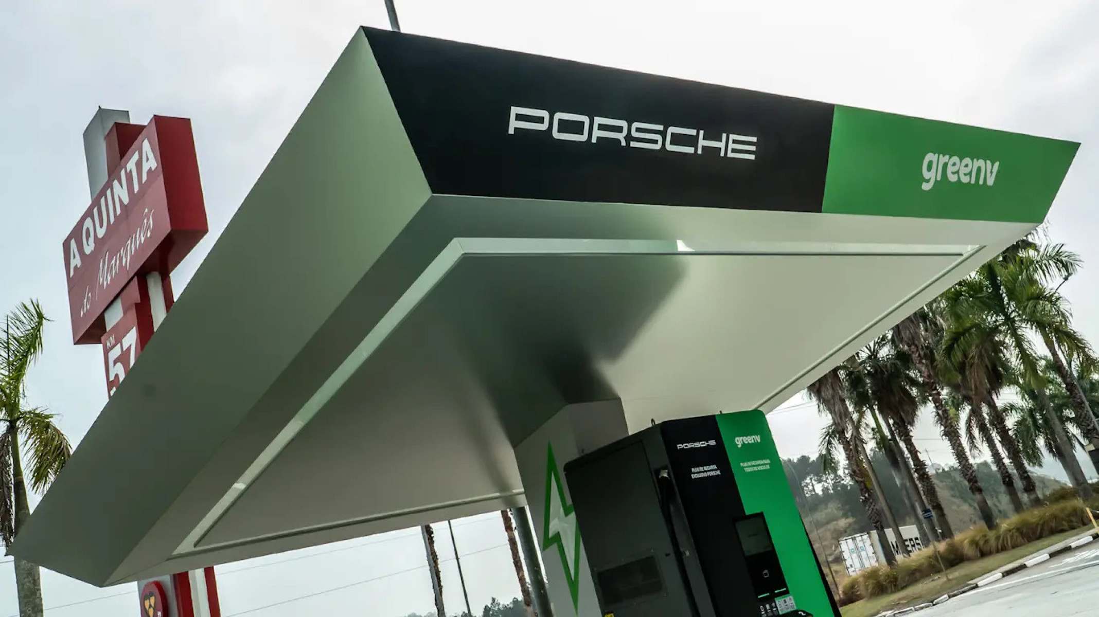 Novo carregador da Porsche 