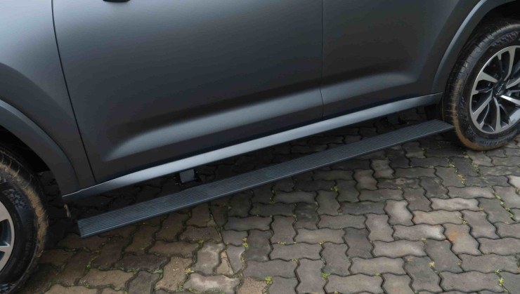 GWM Haval H9 conta com estribo elétrico