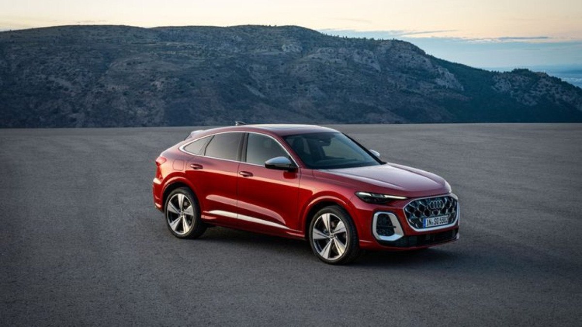 Audi SQ5 vermelho
