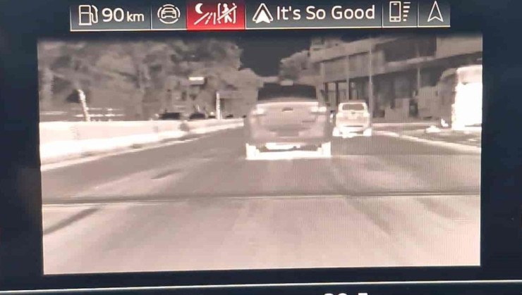 Assistente de visão noturna Audi Q8
