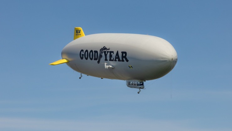 Novo Wingfoot One, que conta com um design retrô, nas cores preto e prata