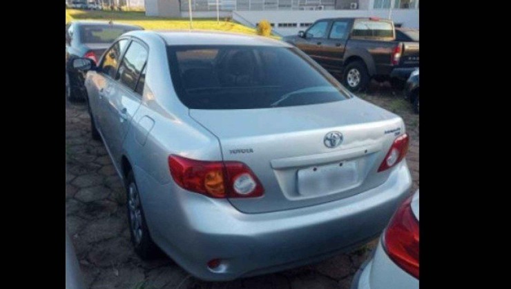 Toyota Corolla será leiloado pela PF -  (crédito: Reprodução/Polícia Federal)