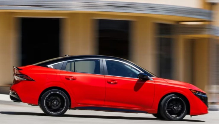 Nissan Sentra SR 2026 