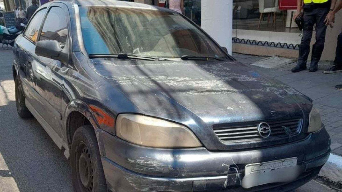 Chevrolet Astra foi apreendido em Pinheiros